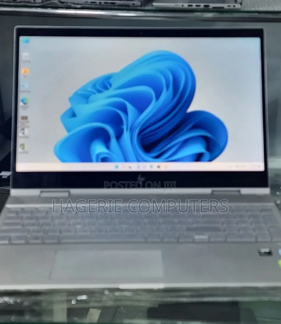 New Laptop HP Envy X360 8GB Intel Core I7 SSD 512GB