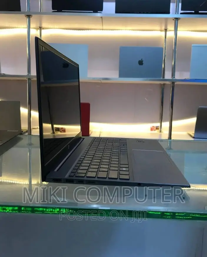 New Laptop HP Pavilion 15 8GB Intel Core I7 SSD 512GB