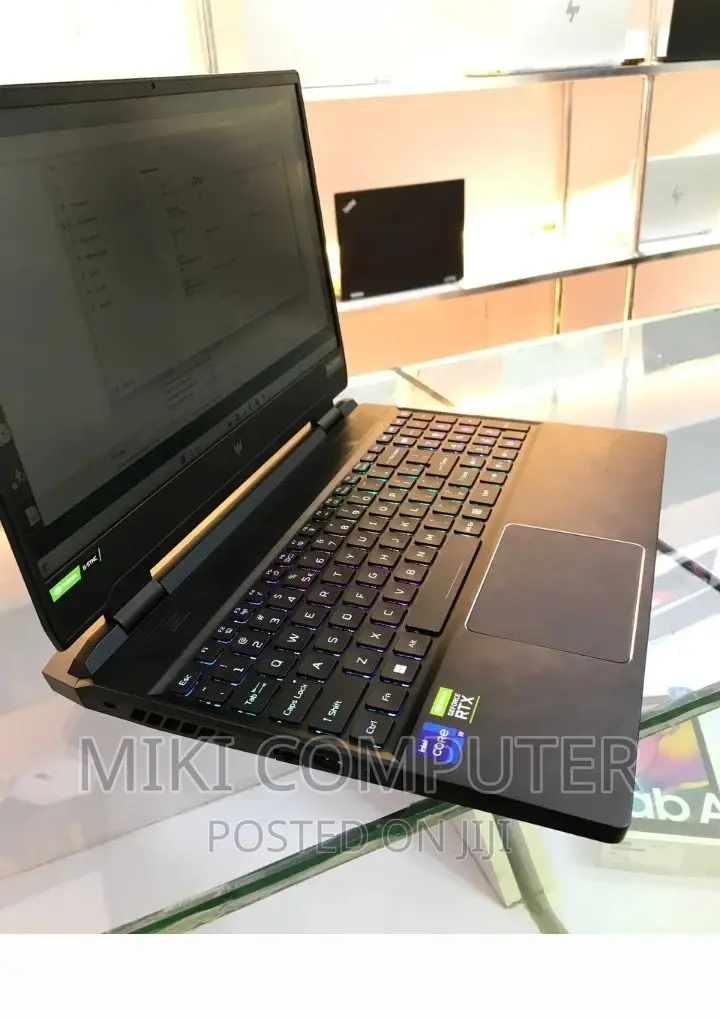 New Laptop Acer Predator Helios 300 16GB Intel Core I9 SSD 512GB