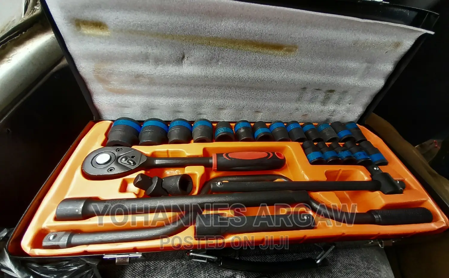 Tools 10 to 32 Cromvandam