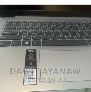 New Laptop Lenovo 12GB Intel Core I3 SSD 512GB