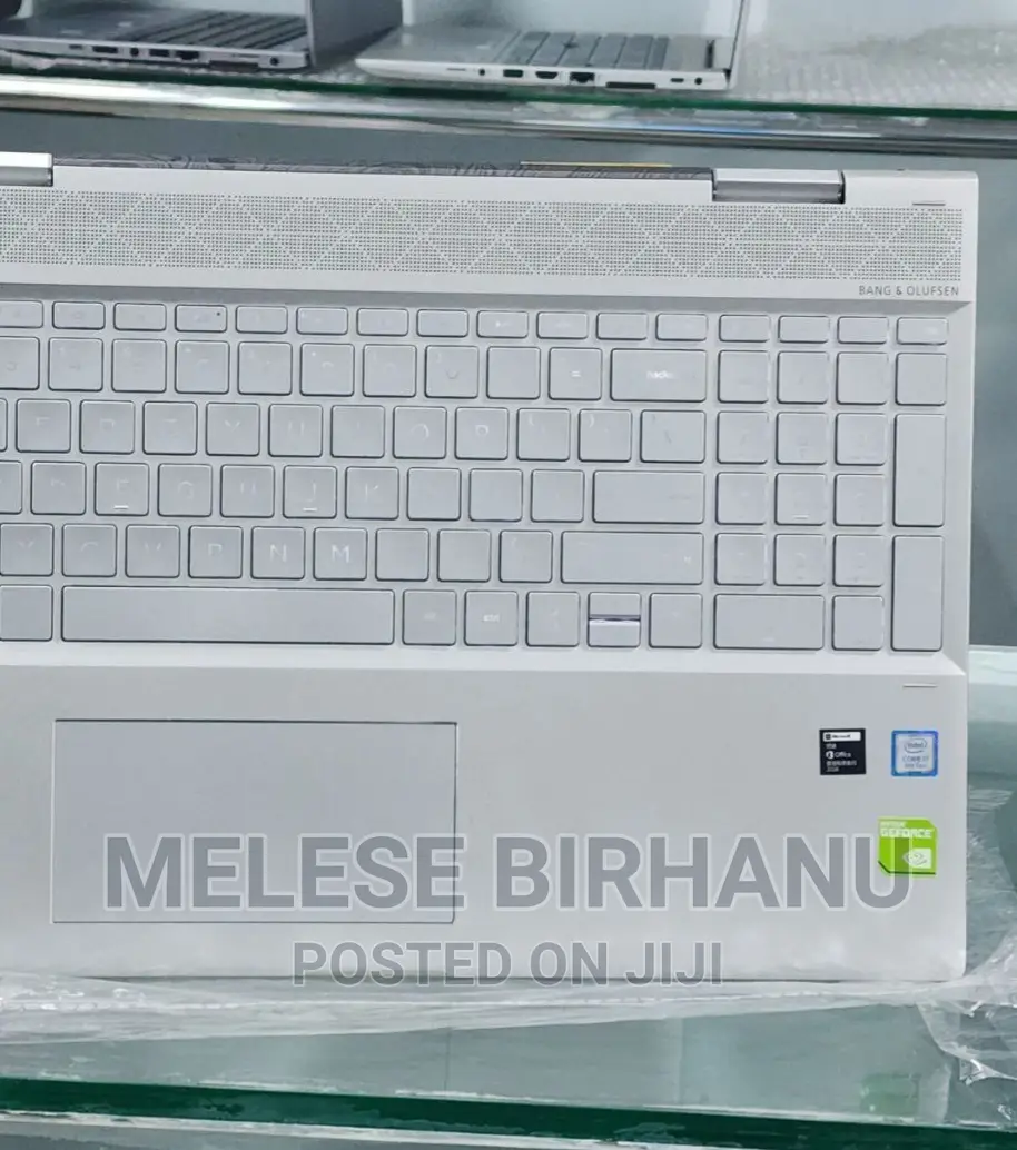 New Laptop HP Envy X360 8GB Intel Core I7 SSD 512GB