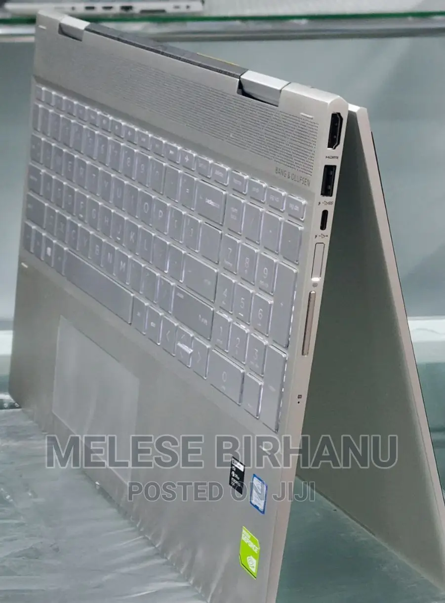 New Laptop HP Envy X360 8GB Intel Core I7 SSD 512GB