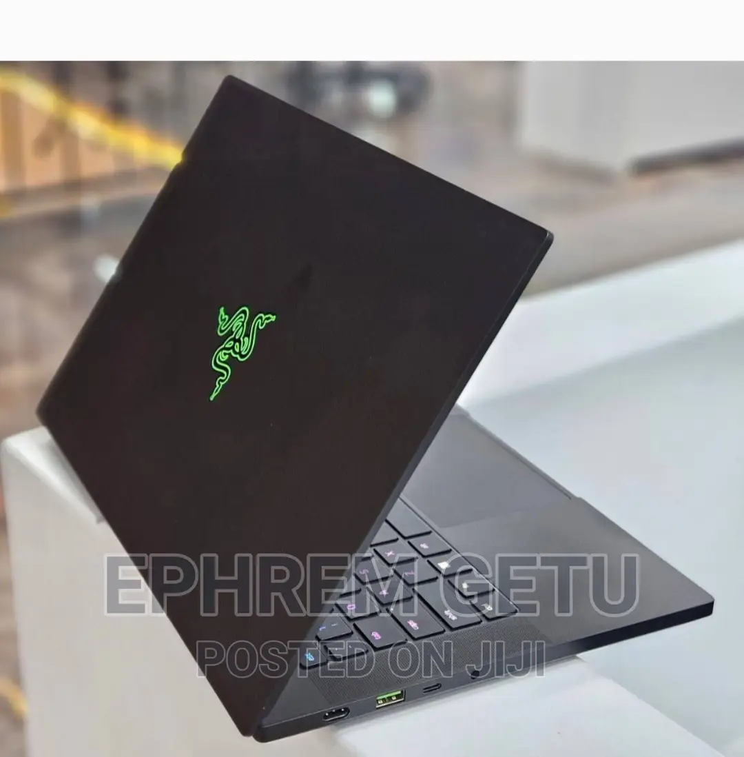 New Laptop Razer Blade 16GB AMD Ryzen 9 SSD 1T