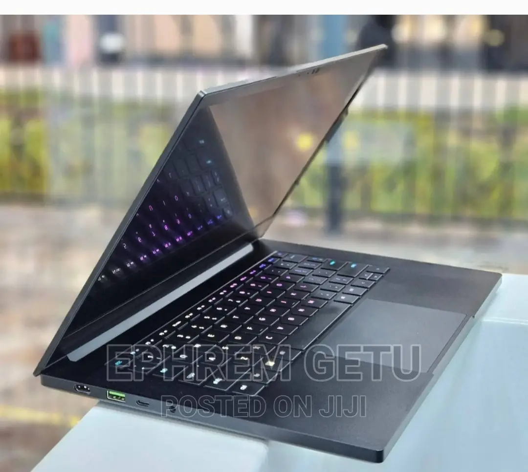 New Laptop Razer Blade 16GB AMD Ryzen 9 SSD 1T