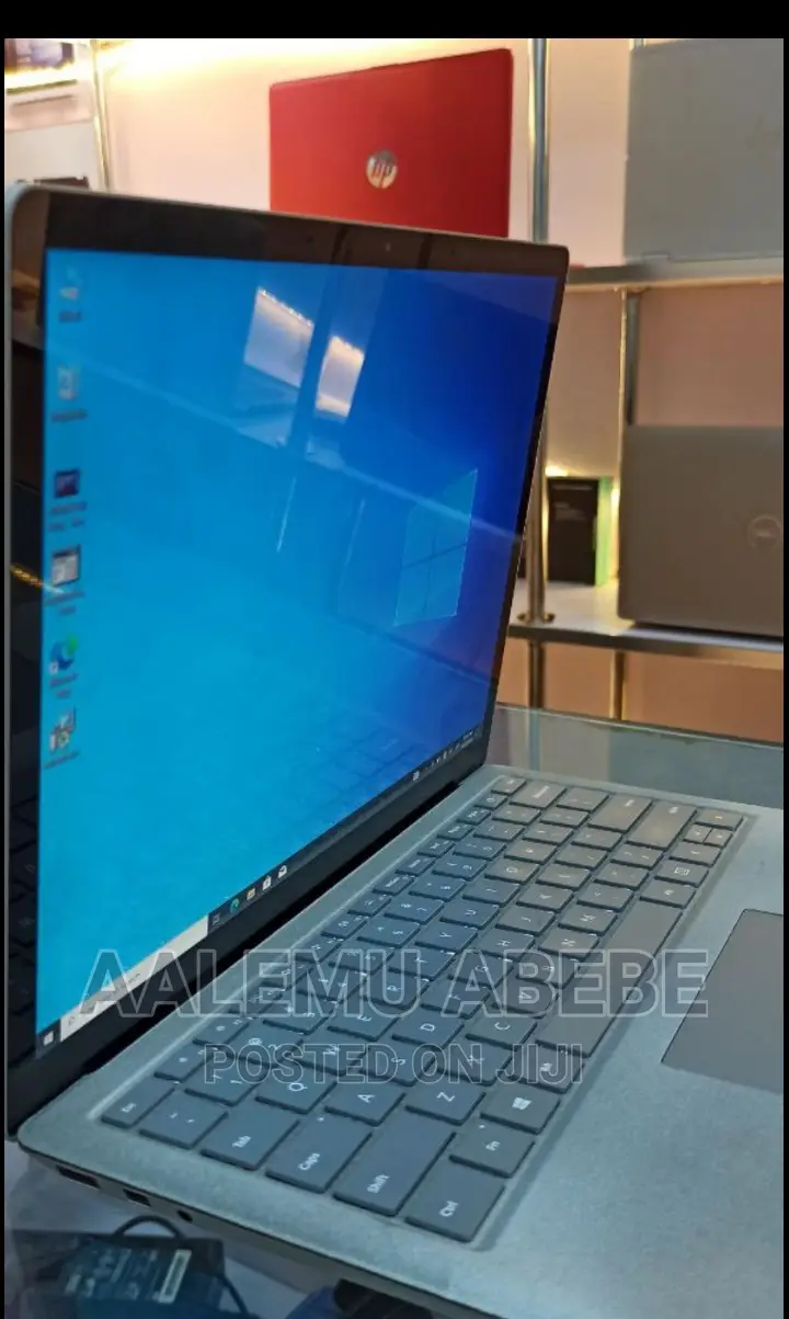 New Laptop Microsoft Surface 8GB Intel Core I7 SSD 512GB
