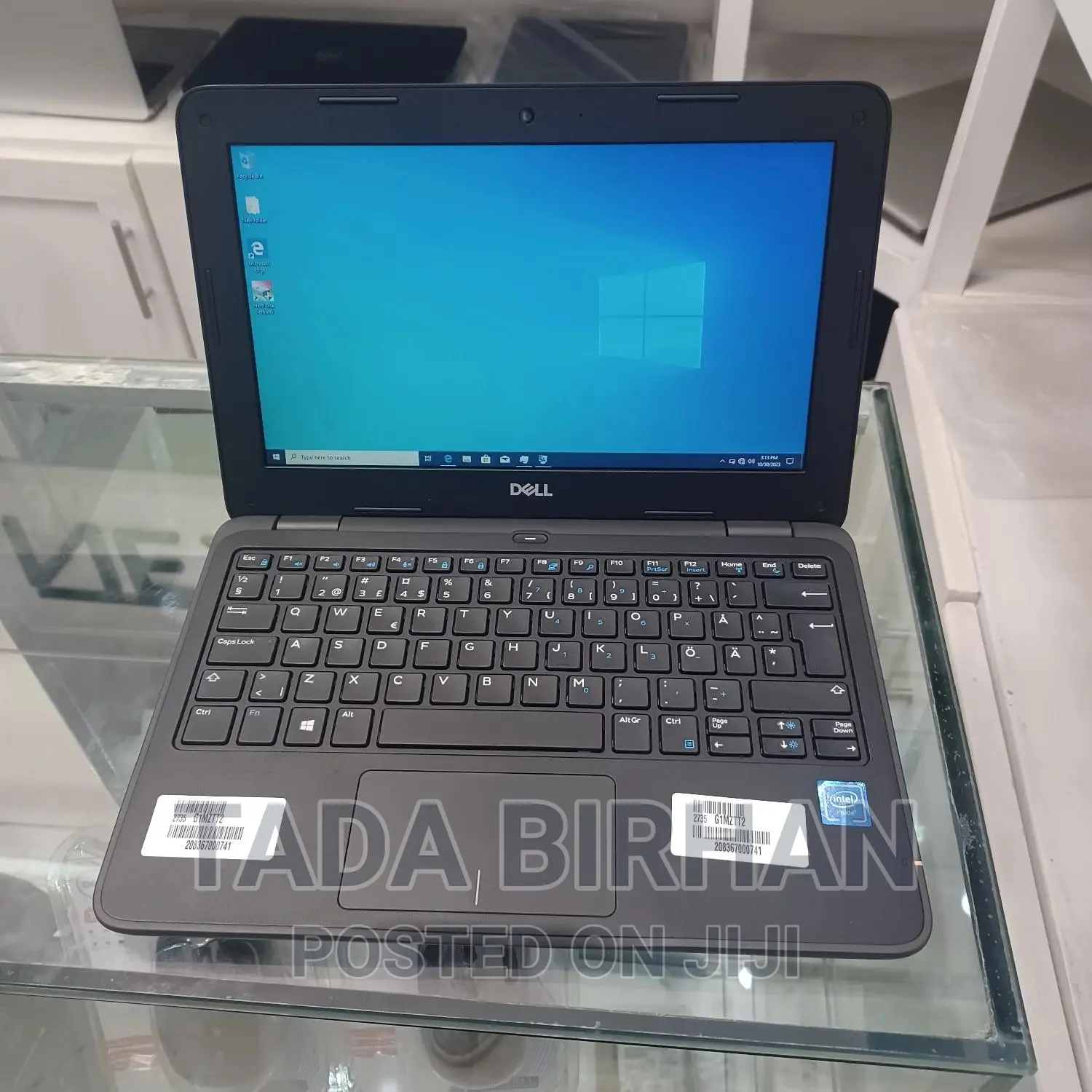 New Laptop Dell Latitude 5310 4GB Intel Xeon SSD 128GB