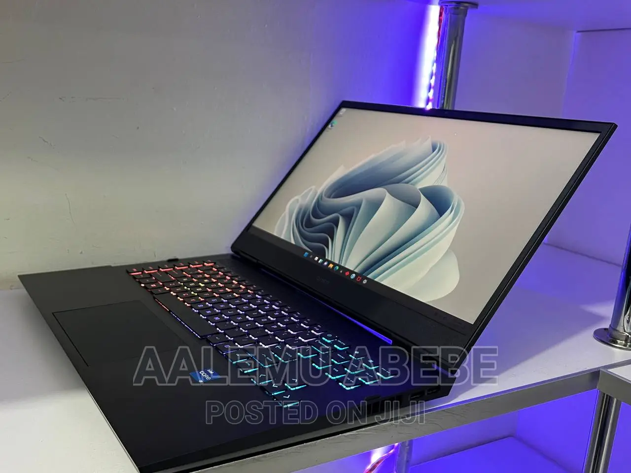 New Laptop HP Omen 17 16GB Intel Core I7 SSD 1T