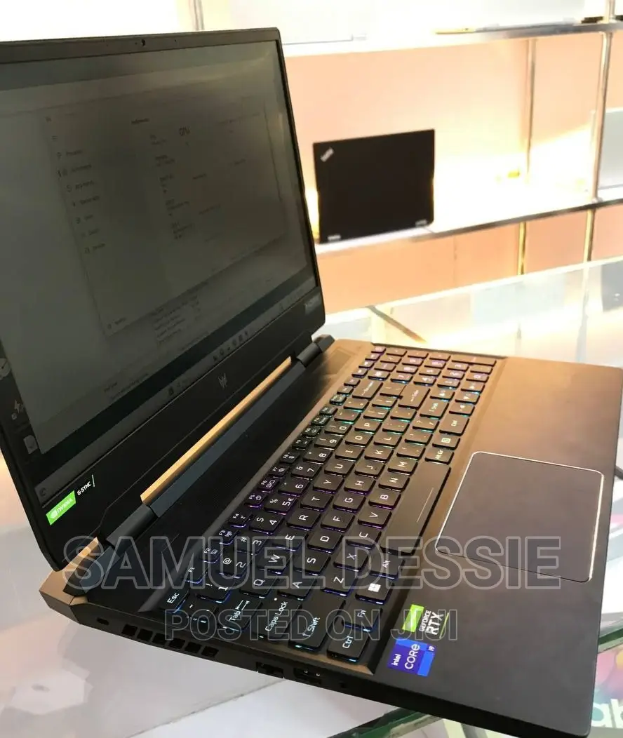 New Laptop Acer Predator Helios 300 16GB Intel Core I9 SSD 512GB