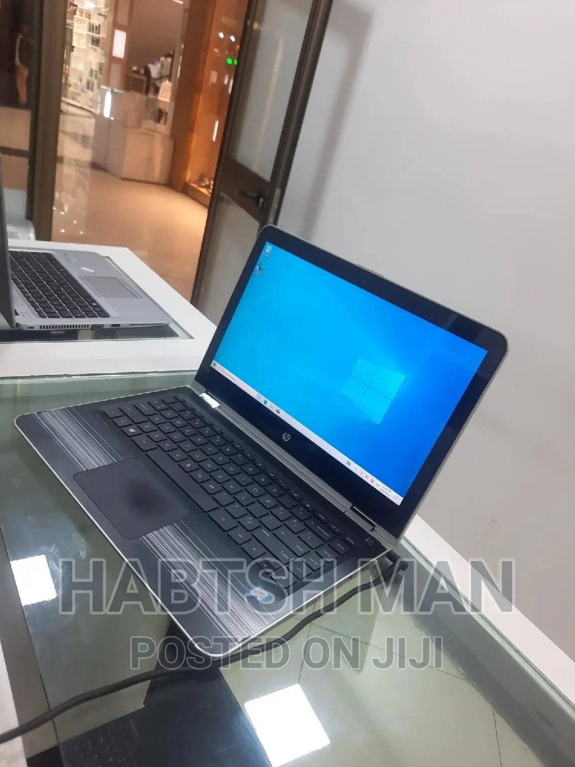 New Laptop HP Pavilion 13 X360 6GB Intel Core I3 SSD 256GB