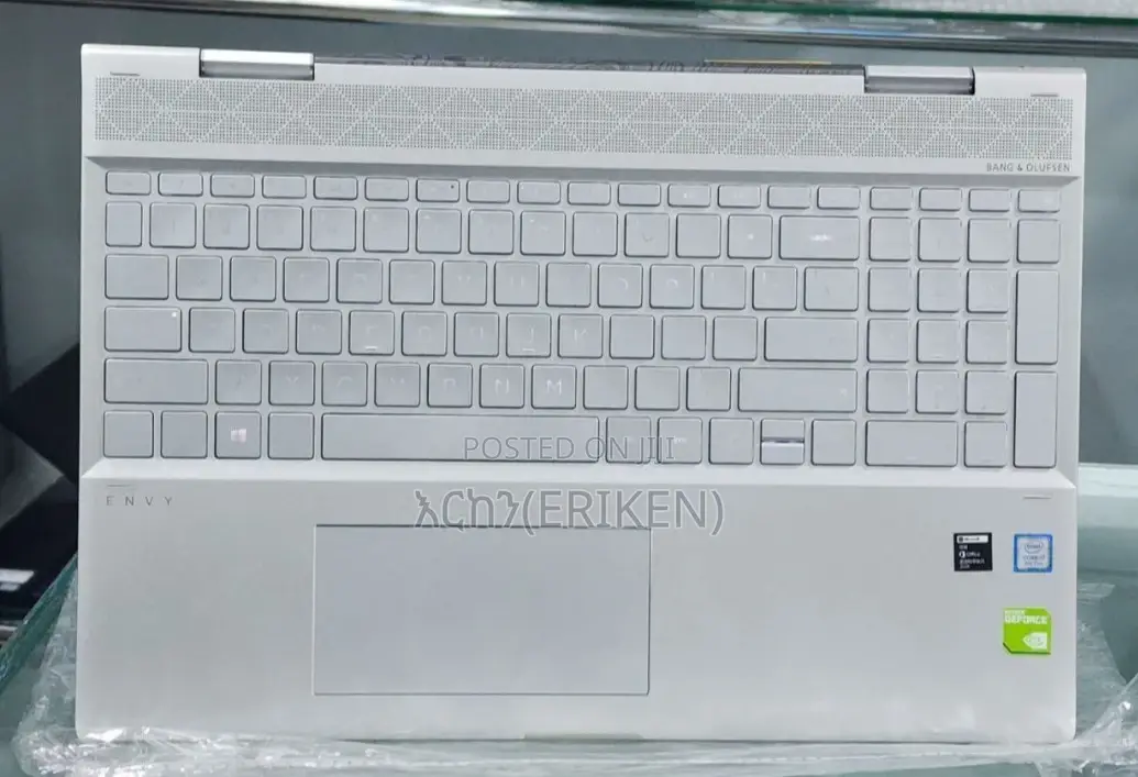 New Laptop HP Envy X360 8GB Intel Core I7 SSD 512GB