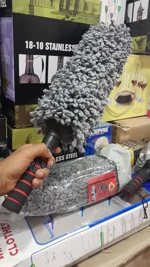 Photo - የመኪና መስታወት ማጠቢያ