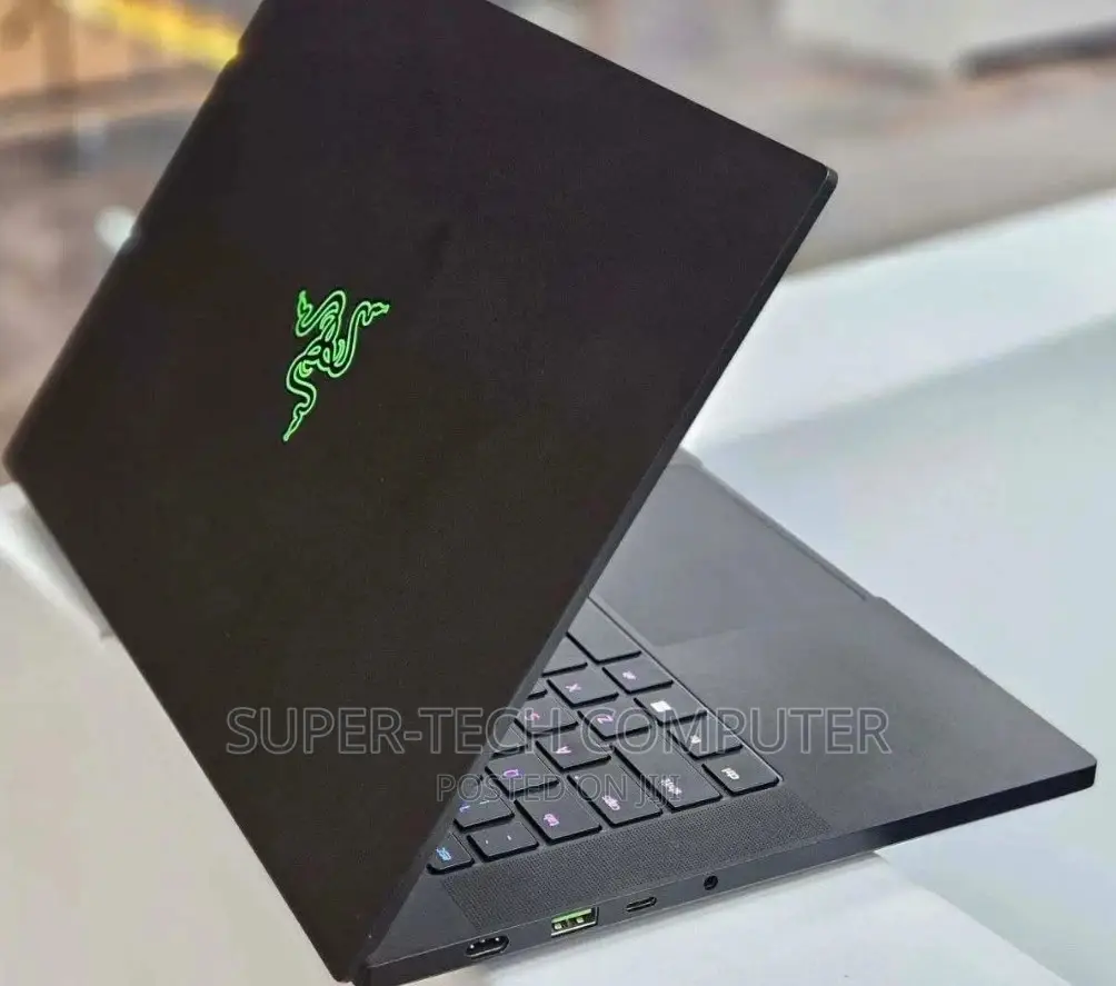 New Laptop Razer Blade 16GB AMD Ryzen 9 SSD 1T
