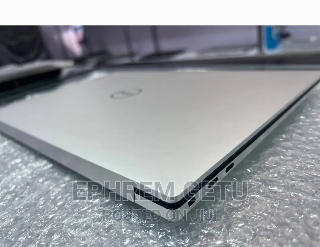 New Laptop Dell XPS 15 32GB Intel Core I9 SSD 512GB