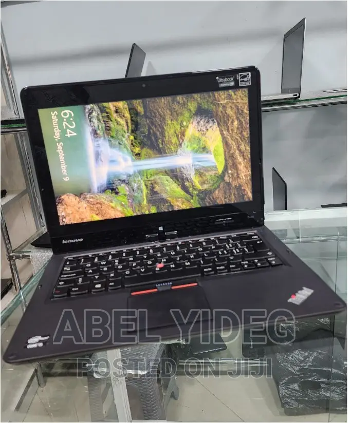 New Laptop Lenovo ThinkPad Twist 4GB Intel Core I5 SSD 256GB