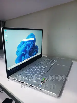 New Laptop Asus ROG Strix G15 16GB AMD Ryzen 9 SSD 1T