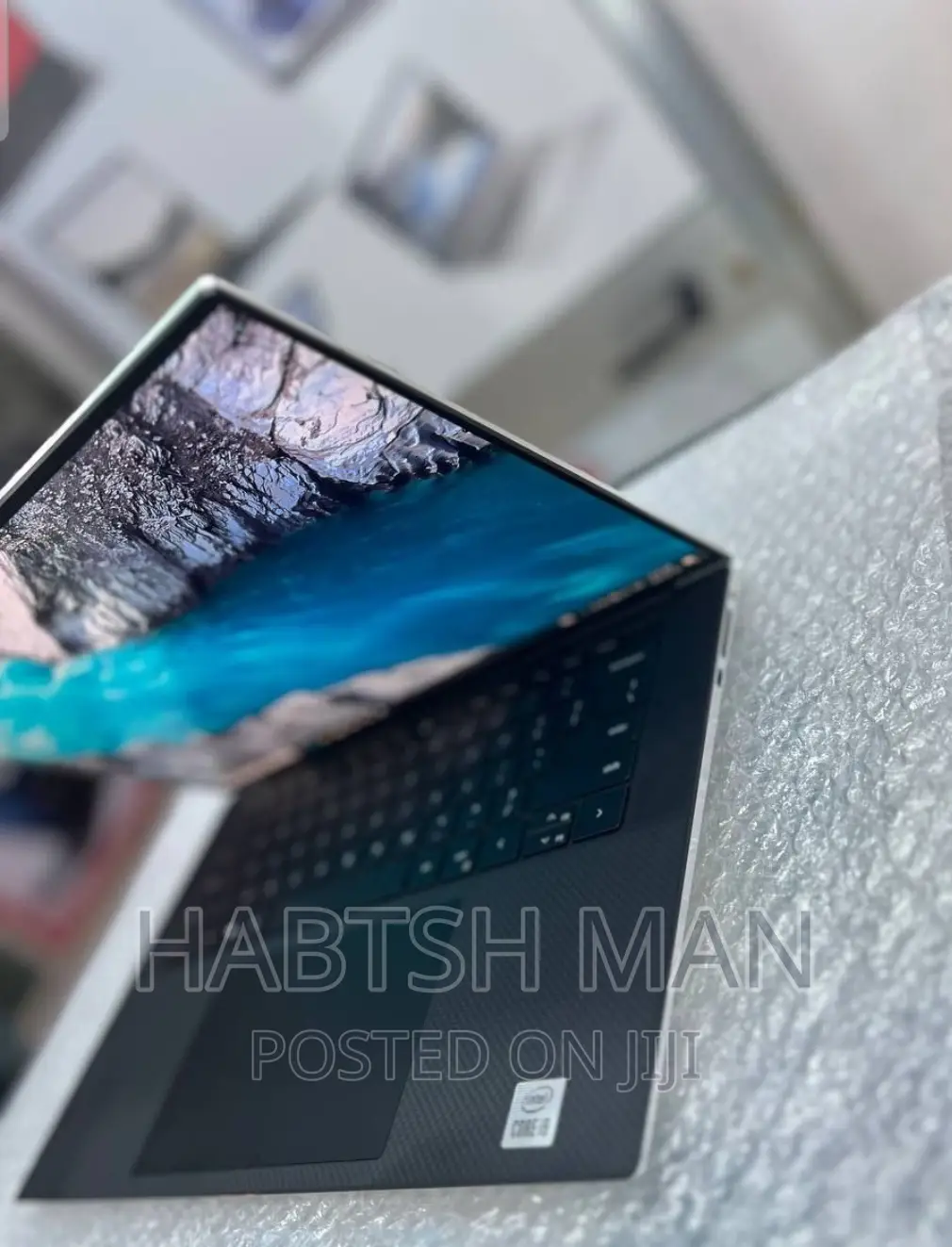 New Laptop Dell XPS 15 32GB Intel Core I9 SSD 512GB