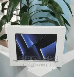 New Laptop Apple MacBook Pro 2022 M2 16GB Apple M2 SSD 512GB