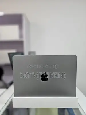 Photo - New Laptop Apple MacBook Air 2023 M2 8GB Apple M2 SSD 256GB
