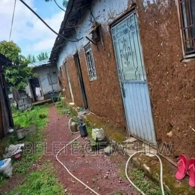 ወሠን የሚሸጥ ቦታ 500 ካ.ሜ