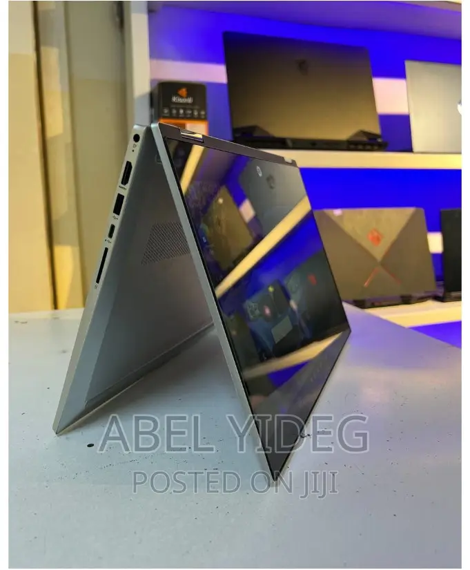 New Laptop HP Pavilion X360 8GB Intel Core I5 SSD 256GB