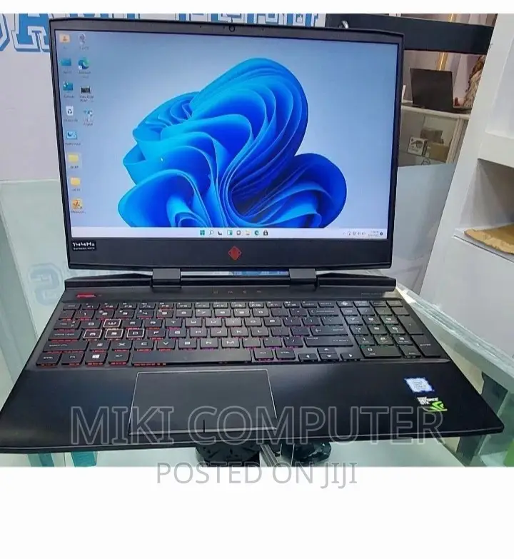 New Laptop HP Omen X 8GB Intel Core I7 HDD 1T