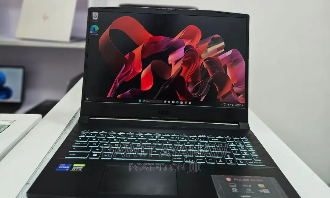 New Laptop MSI Pulse GL66 16GB Intel Core I7 SSD 512GB