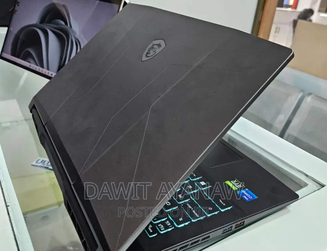 New Laptop MSI Pulse GL66 16GB Intel Core I7 SSD 512GB