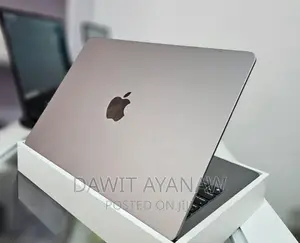 New Laptop Apple MacBook Air 2022 M2 8GB Apple M2 SSD 256GB