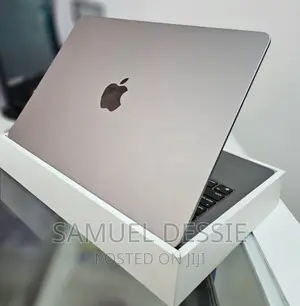 Photo - New Laptop Apple MacBook Air 2023 M2 8GB Apple M2 SSD 256GB
