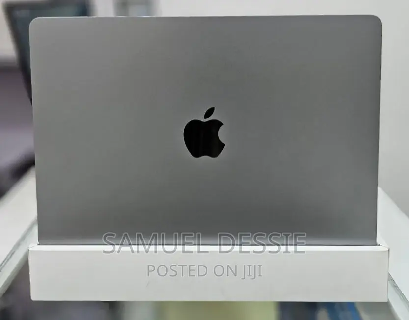 New Laptop Apple MacBook Air 2023 M2 8GB Apple M2 SSD 256GB