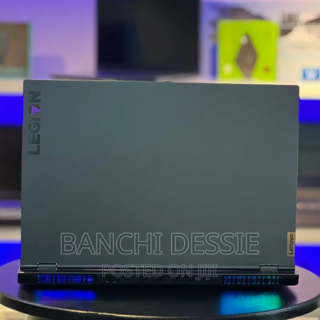 New Laptop Lenovo Legion 7 32GB Intel Core i7 SSD 1T