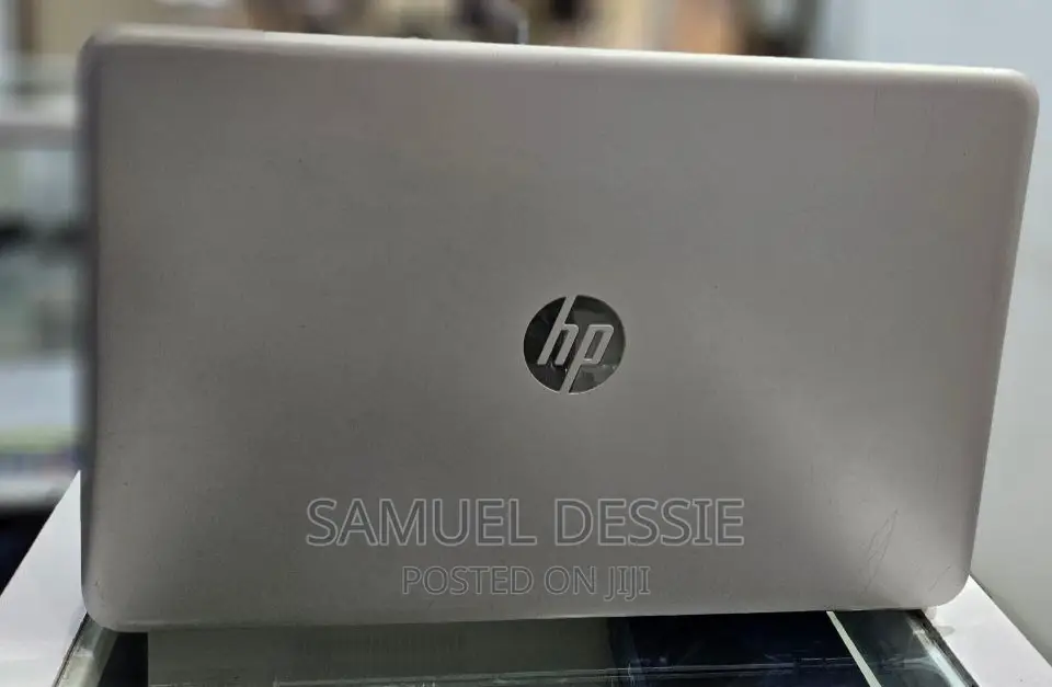 New Laptop HP Pavilion 15 8GB Intel Core I5 HDD 1T