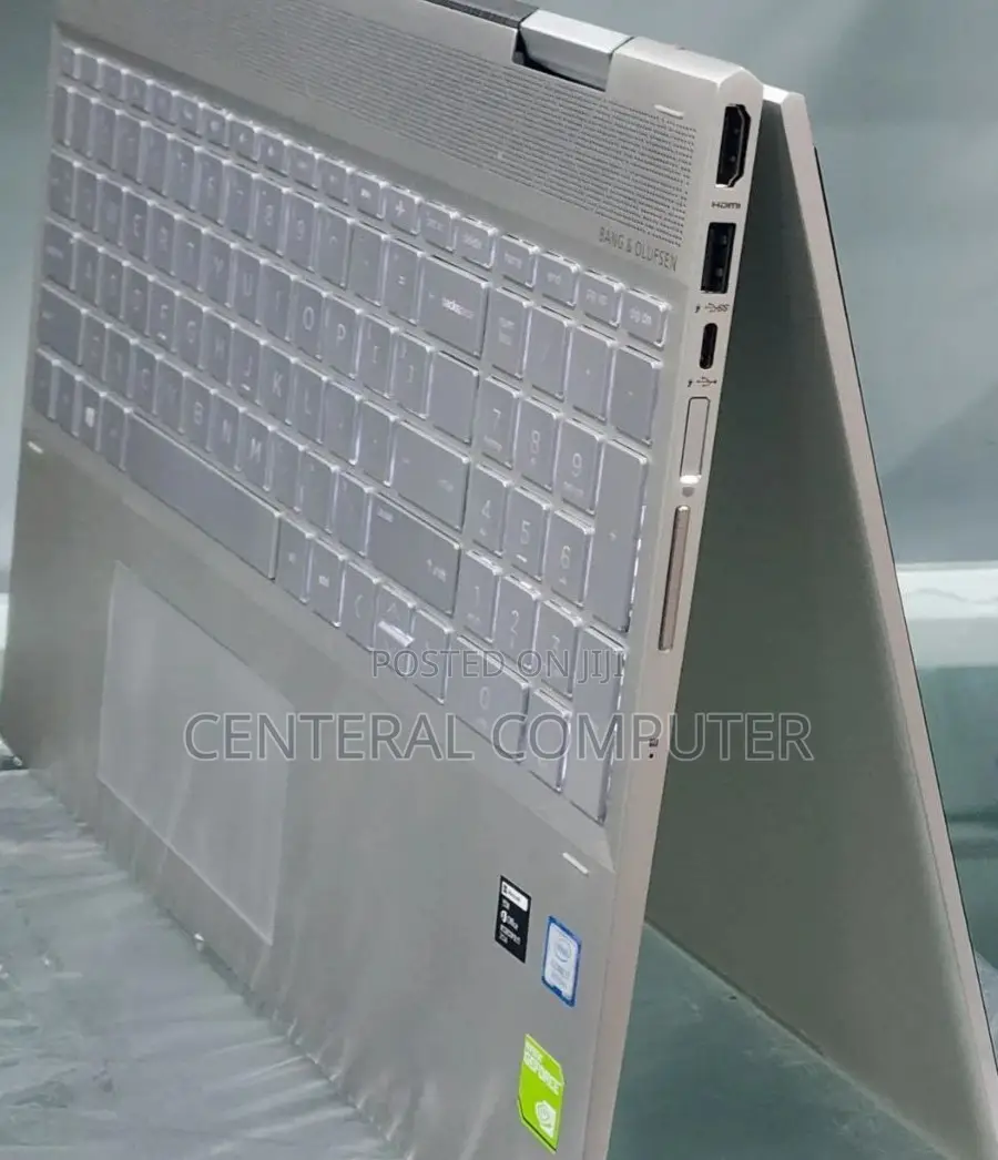 New Laptop HP Envy X360 8GB Intel Core I7 SSD 512GB