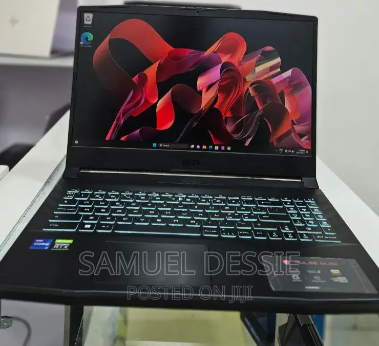 New Laptop MSI Pulse GL66 16GB Intel Core I7 SSD 1T