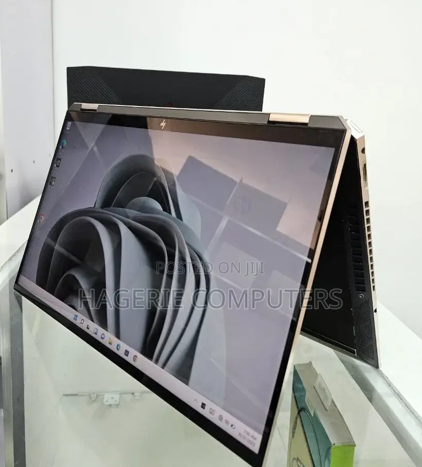 New Laptop HP Spectre 16GB Intel Core I7 SSD 512GB