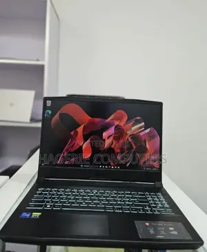 New Laptop MSI Pulse GL66 16GB Intel Core I7 SSD 1T