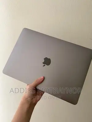 New Laptop Apple MacBook Air 2022 M2 8GB Intel Core i5 SSD 140GB