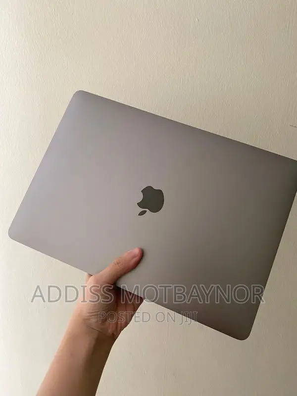 New Laptop Apple MacBook Air 2022 M2 8GB Intel Core i5 SSD 140GB