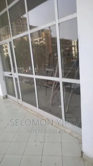 Photo - አፓርታማ ለባንክ ግራወድ