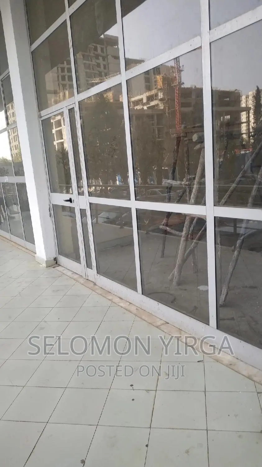 አፓርታማ ለባንክ ግራወድ