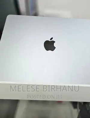 Photo - New Laptop Apple MacBook Air 2023 M2 8GB Intel Core I5 SSD 256GB