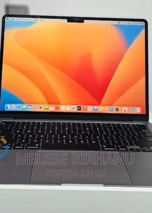 New Laptop Apple MacBook Air 2023 M2 8GB Intel Core I5 SSD 256GB