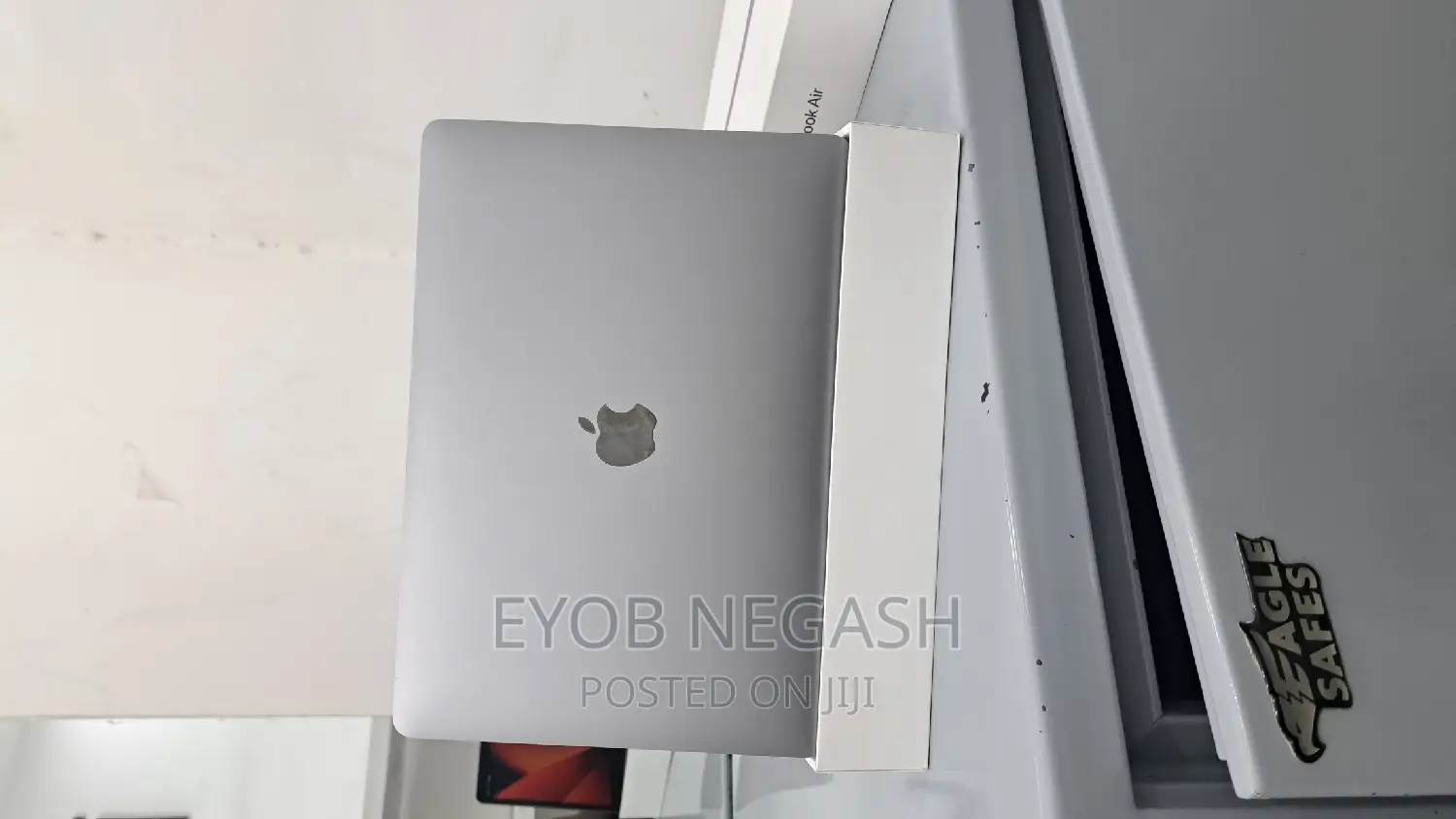 New Laptop Apple MacBook Air 2020 8GB Intel Core I5 SSD 512GB