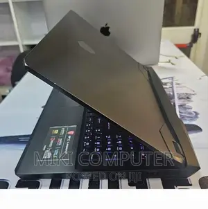 New Laptop MSI GP75 Leopard 16GB Intel Core I7 SSD 1T
