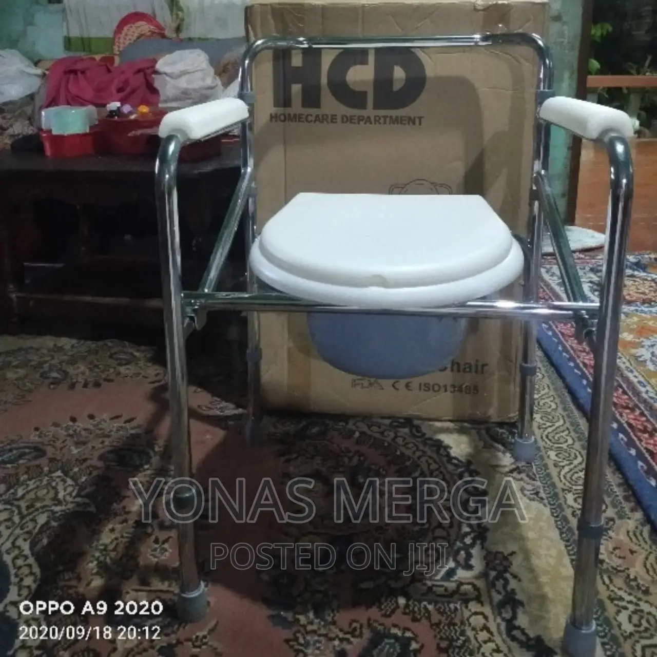 Commode for Patients/Individuals With Restricted Mobility