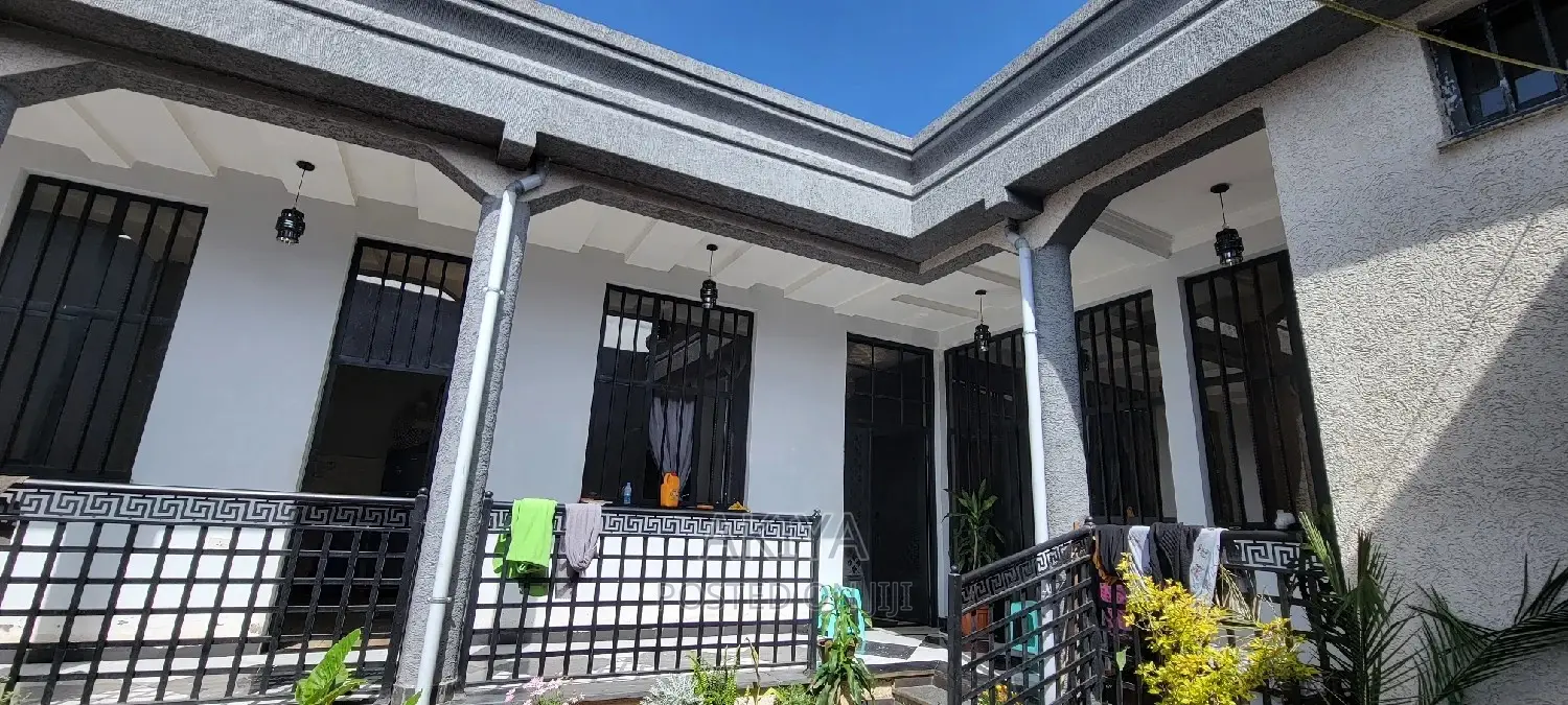 4bdrm House in House, Oromia-Finfinne for sale