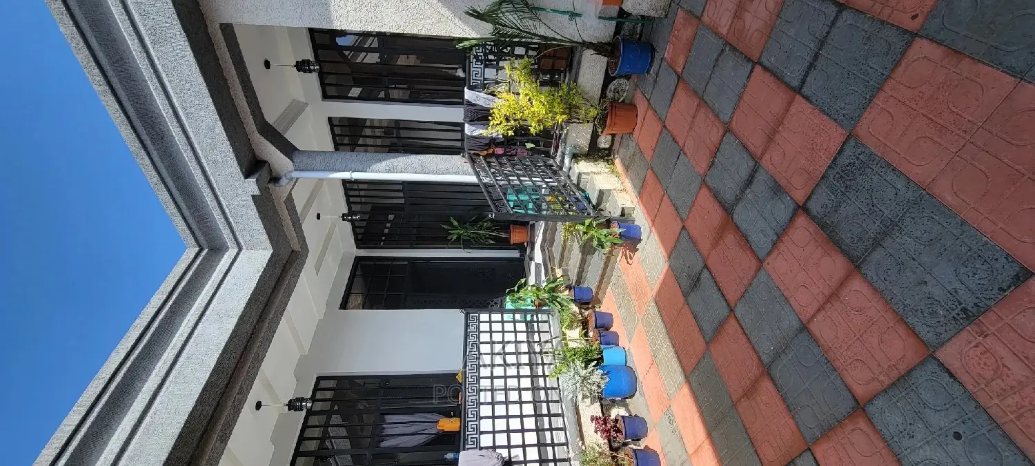 4bdrm House in House, Oromia-Finfinne for sale