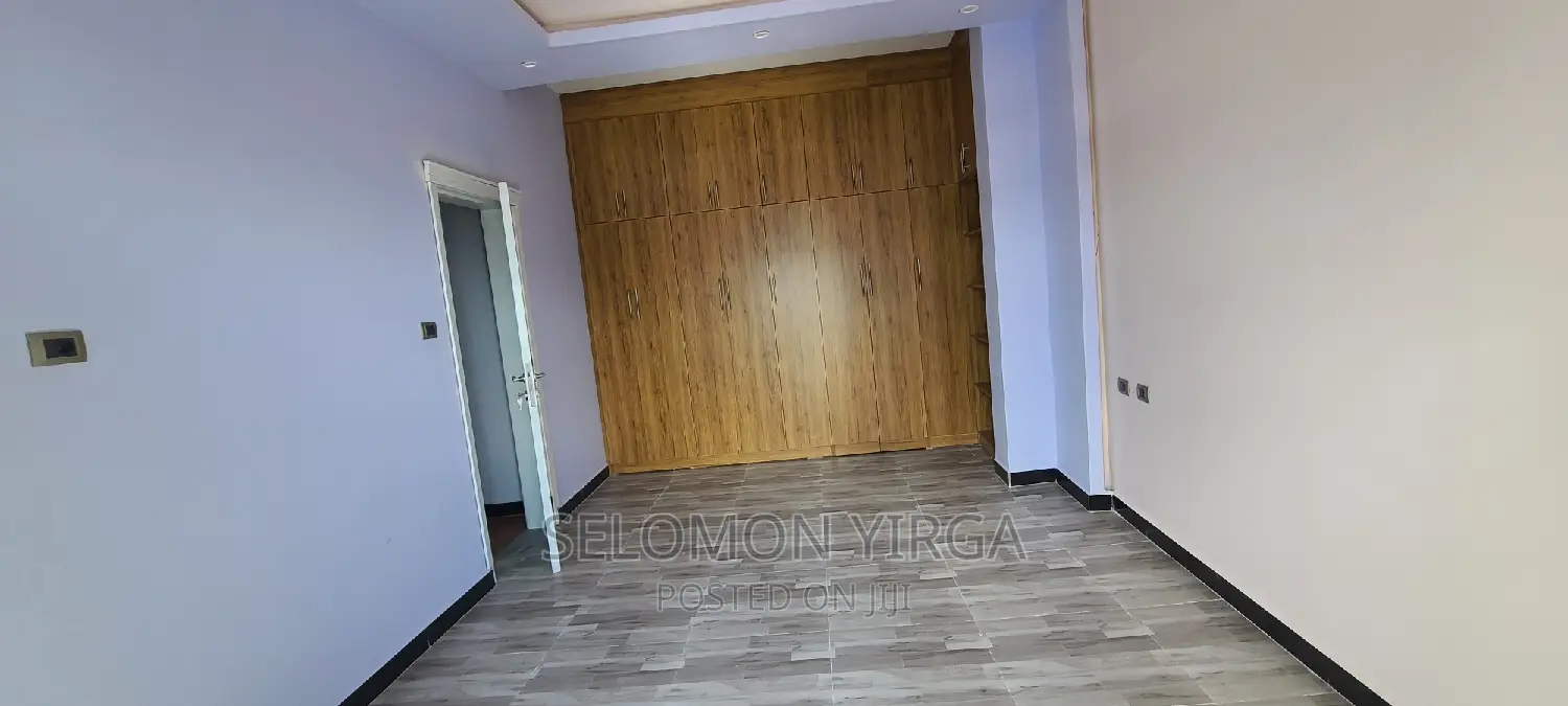 2bdrm Apartment in አድስ አበባ, Bole for rent