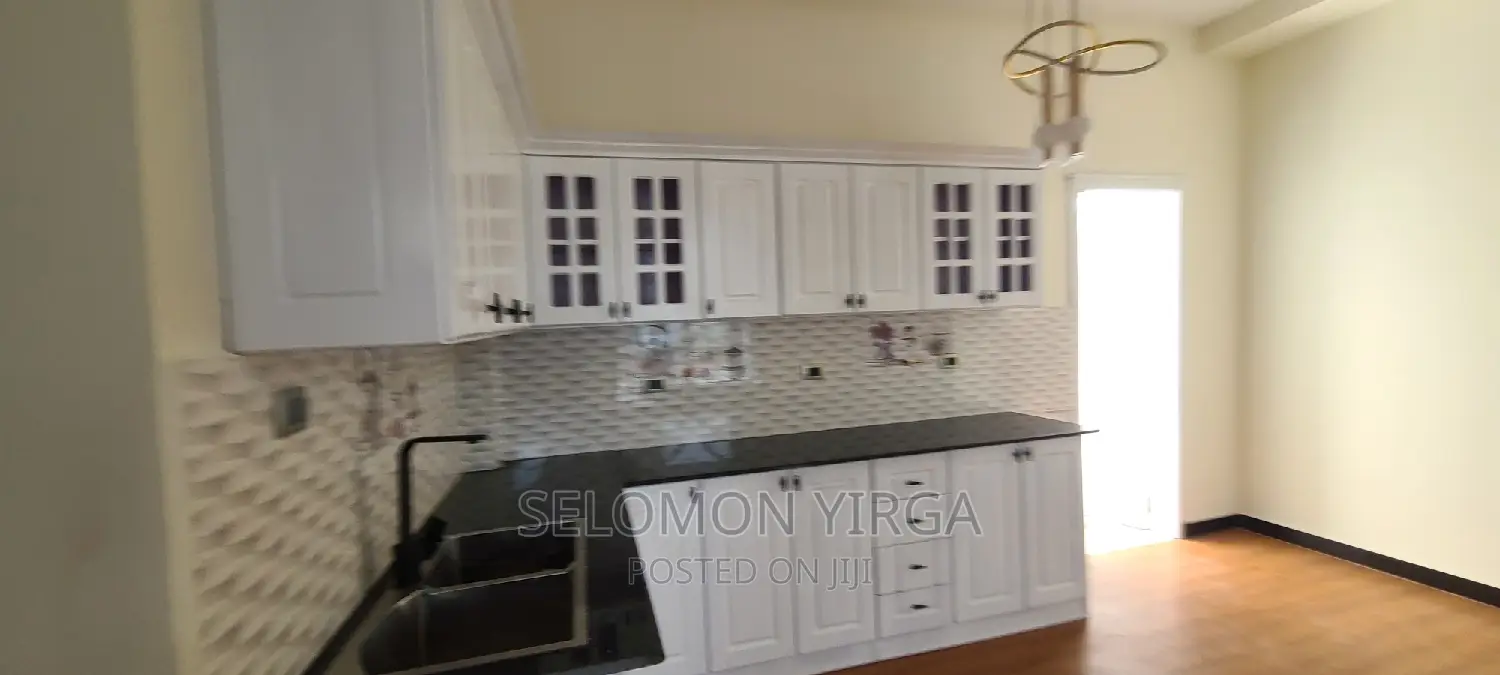 2bdrm Apartment in አድስ አበባ, Bole for rent